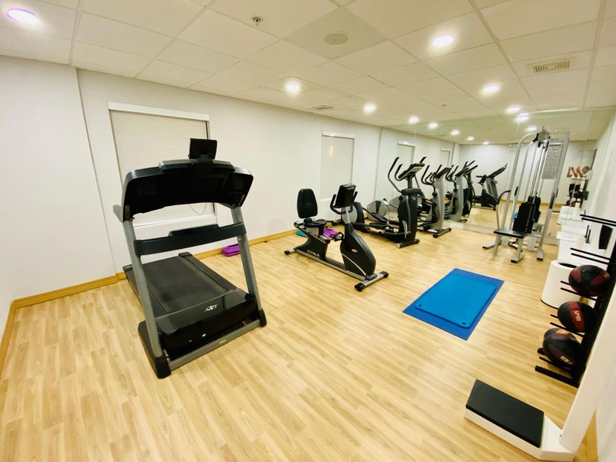 La Quinta By Wyndham Mt. Laurel - Philadelphia Hotel Mount Laurel Bagian luar foto