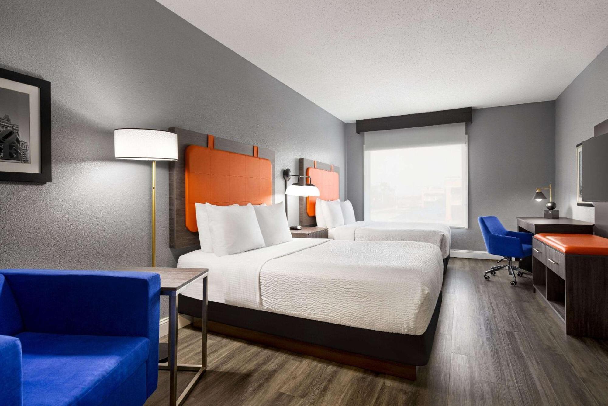 La Quinta By Wyndham Mt. Laurel - Philadelphia Hotel Mount Laurel Bagian luar foto