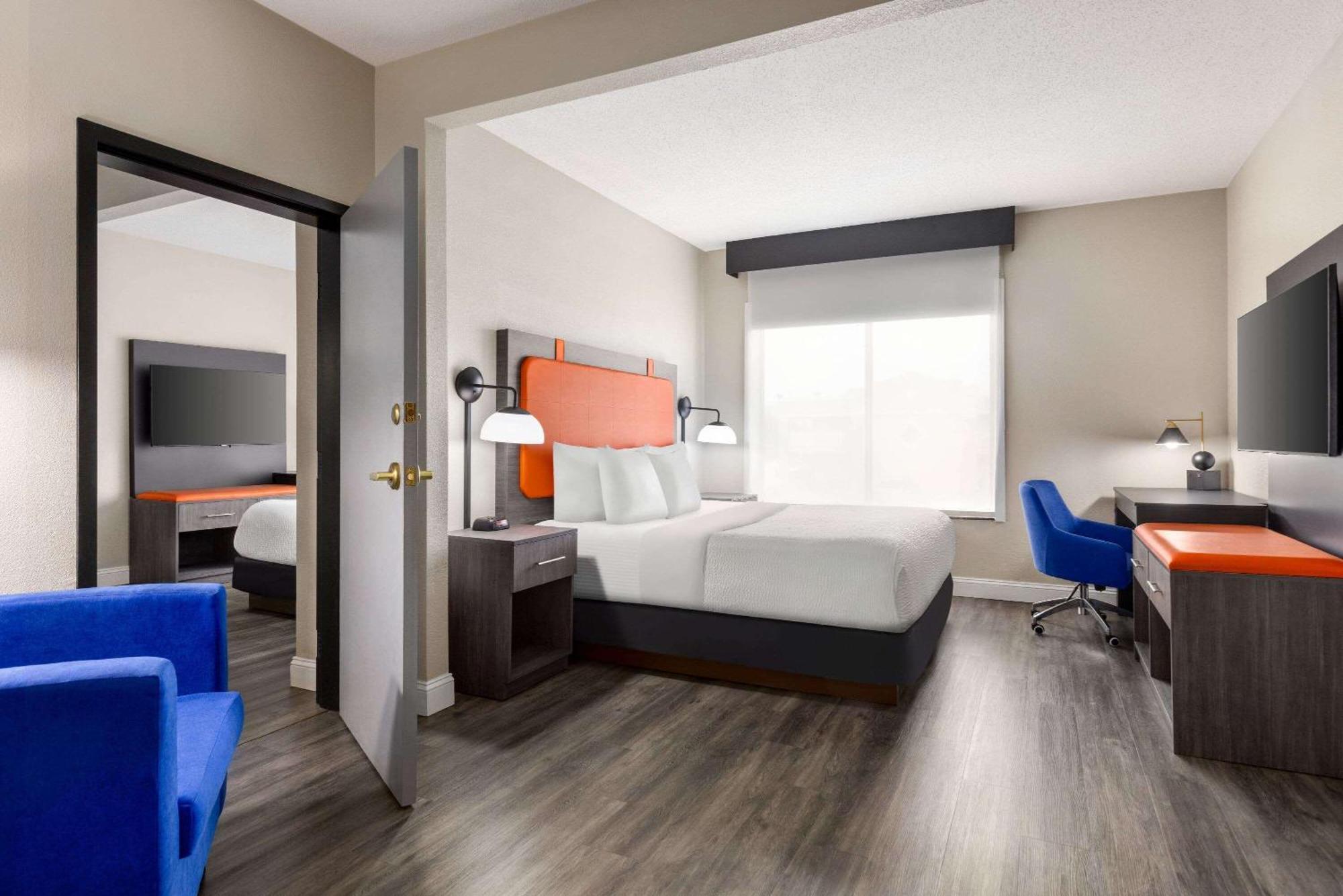 La Quinta By Wyndham Mt. Laurel - Philadelphia Hotel Mount Laurel Bagian luar foto