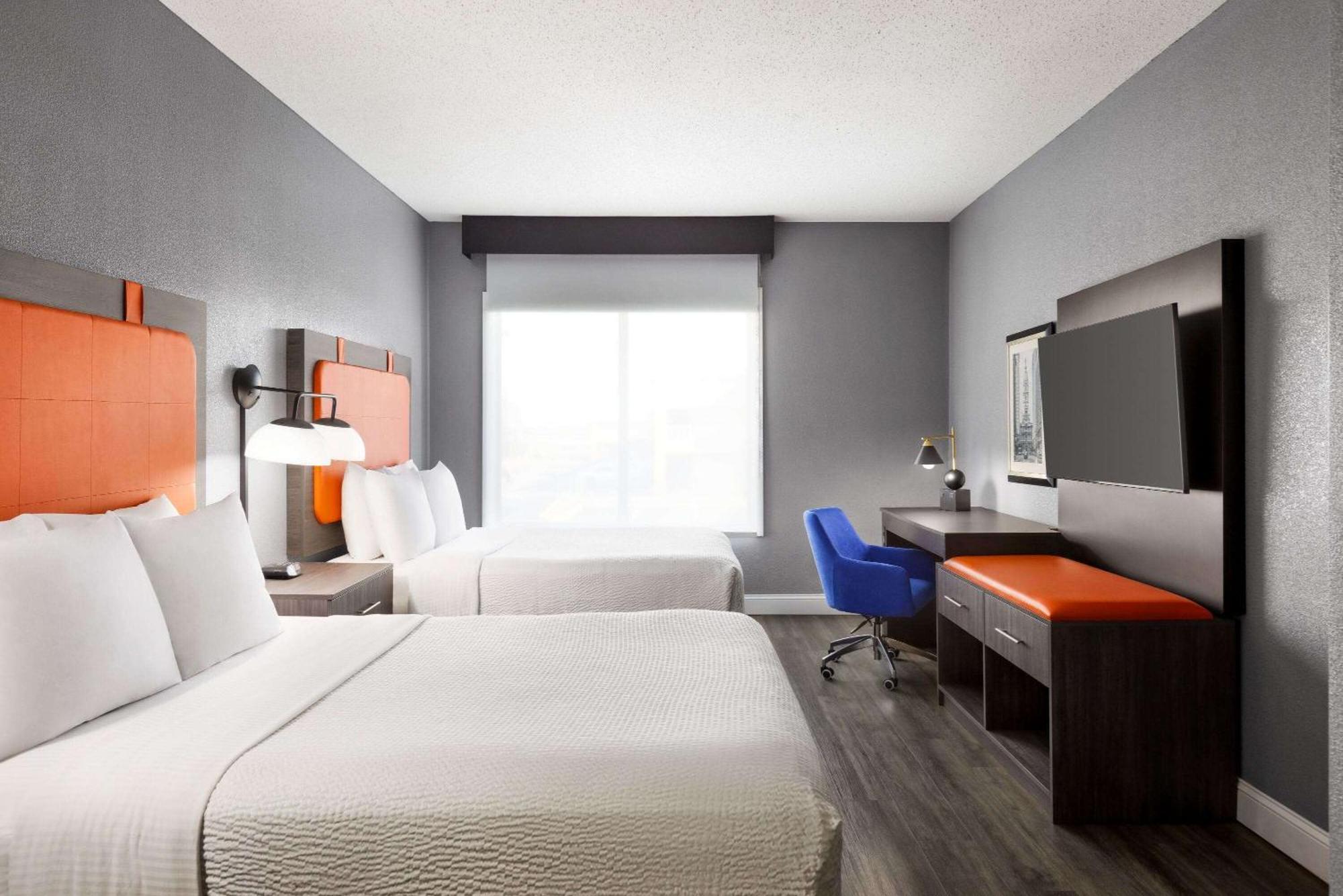 La Quinta By Wyndham Mt. Laurel - Philadelphia Hotel Mount Laurel Bagian luar foto