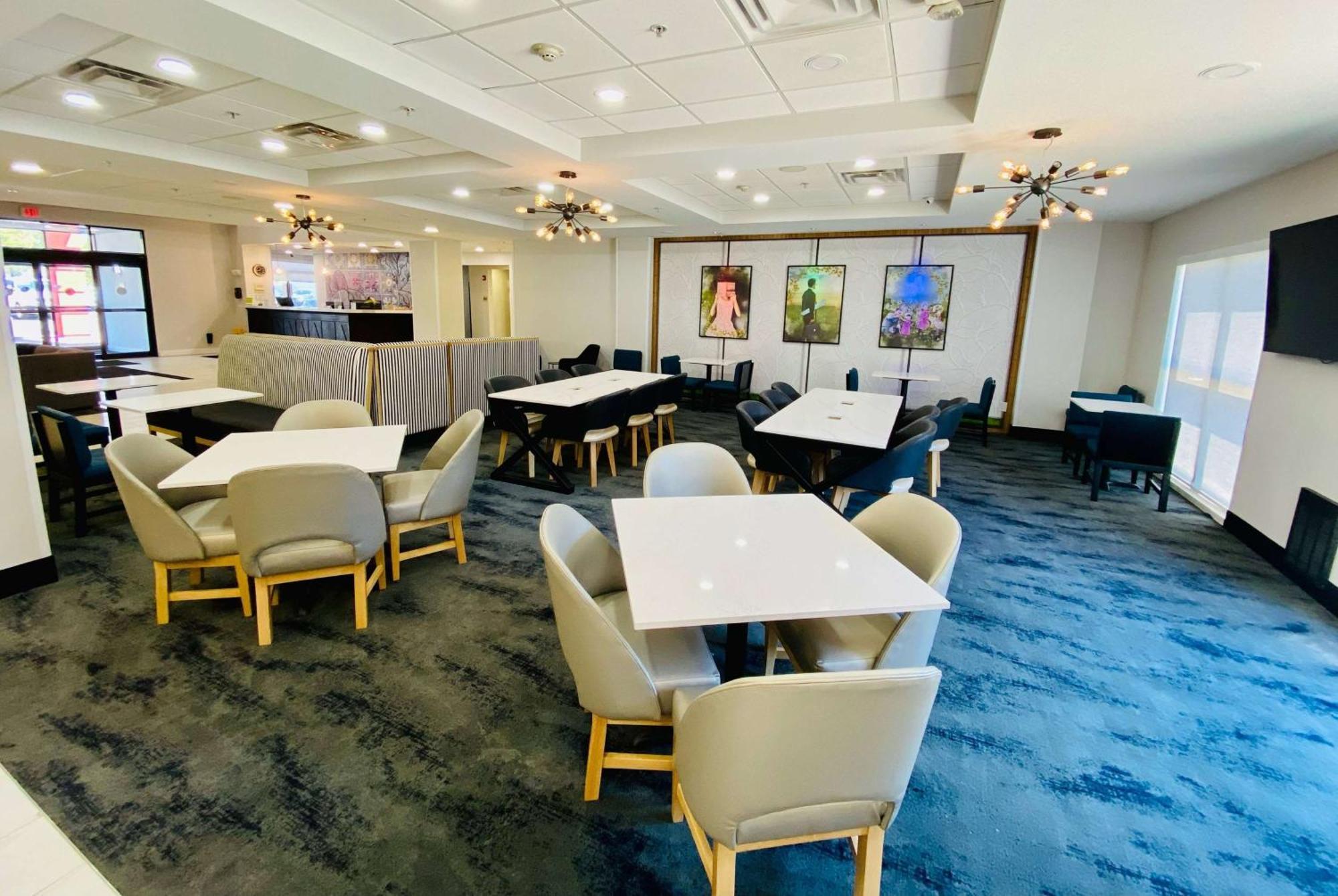 La Quinta By Wyndham Mt. Laurel - Philadelphia Hotel Mount Laurel Bagian luar foto